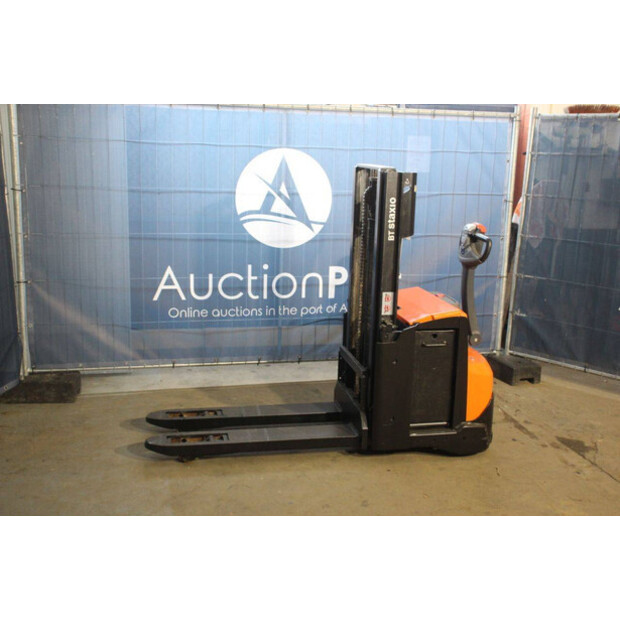 2021 تويوتا SWE200D-44904223