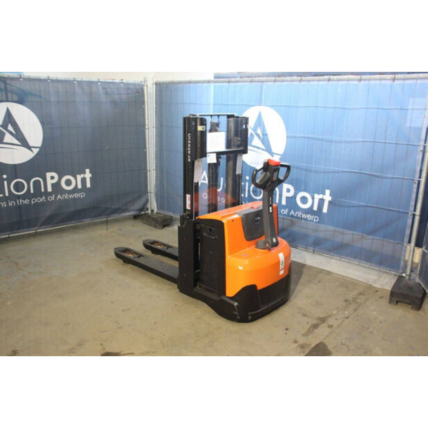 2021 تويوتا SWE200D-44904225