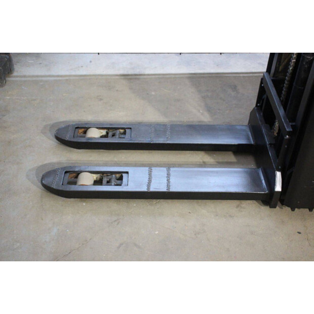 2021 تويوتا SWE200D-44904232