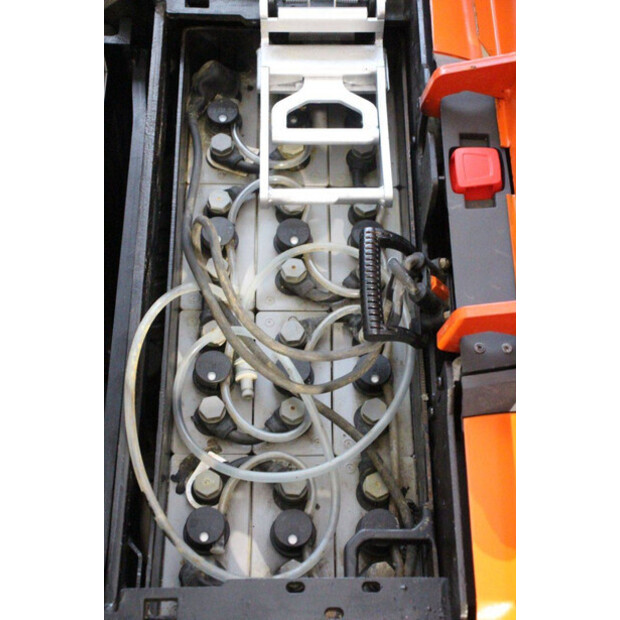 2021 تويوتا SWE200D-44904234