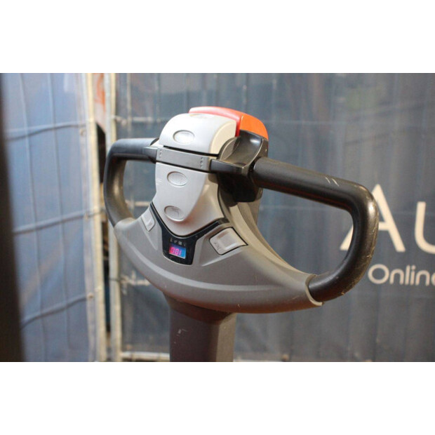 2021 تويوتا SWE200D-44904236