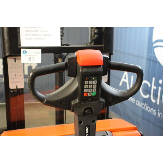 2021 تويوتا SWE200D-44904237