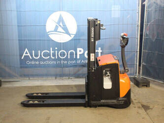 2020-toyota-swe200d-1404362-44904246