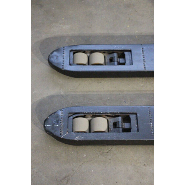 2020 Toyota SWE200D-44904255