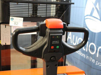 2020-toyota-swe200d-1404362-44904260