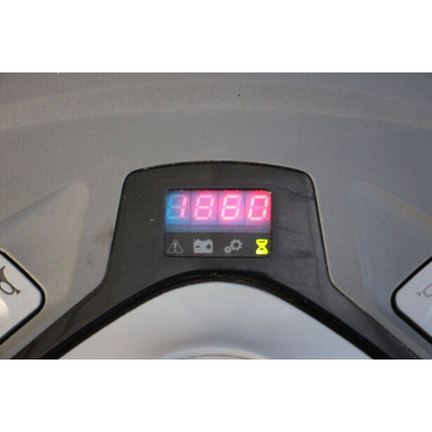 2020 Toyota SWE200D-44904262