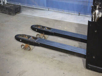 2020-toyota-swe200d-1404362-44904267