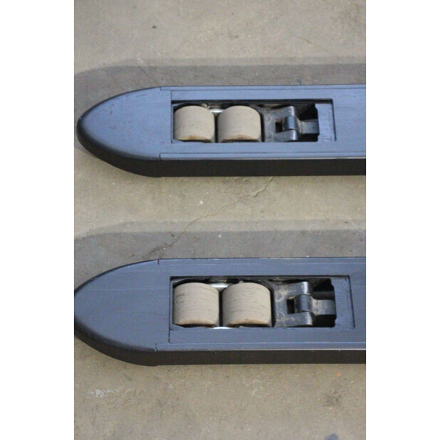 2020 Toyota SWE200D-44904278