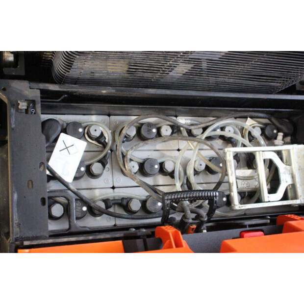 2020 Toyota SWE200D-44904279