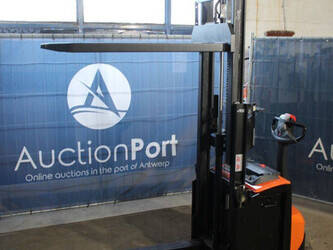 2020-toyota-swe200d-1404363-44904288