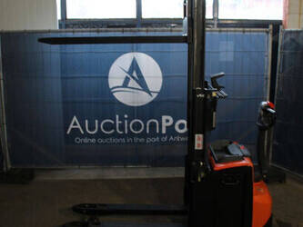 2020-toyota-swe200d-1404363-44904289