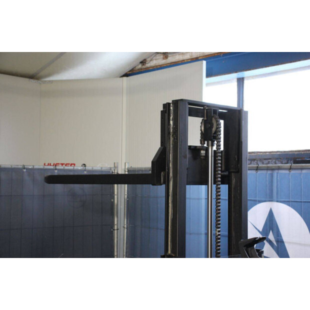 2020 Toyota SWE200D-44904291