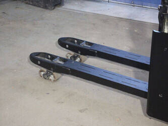 2020-toyota-swe200d-1404363-44904292