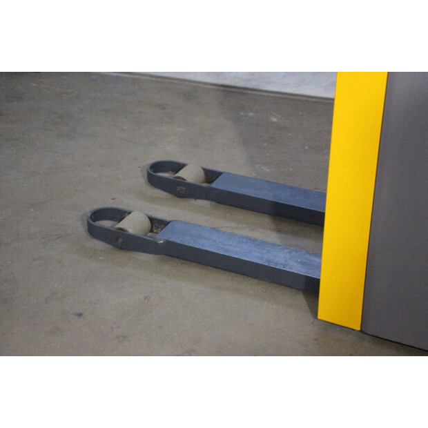 2015 Jungheinrich EJC 216-44904316