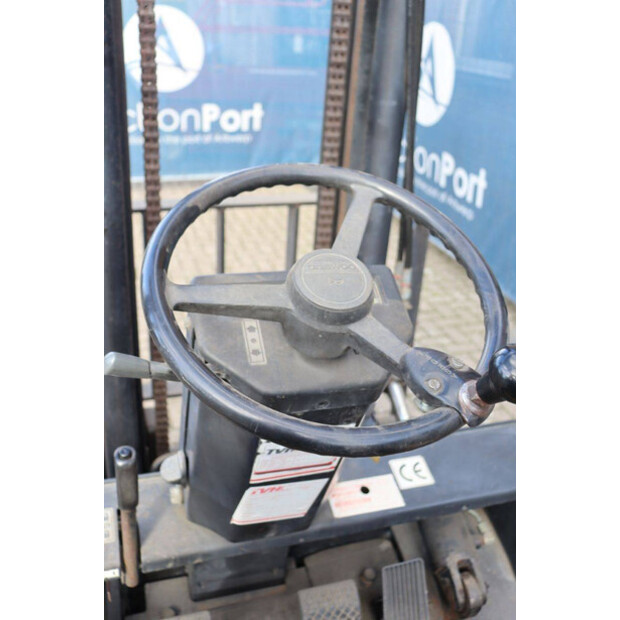 2000 Daewoo D30S-3-44904548