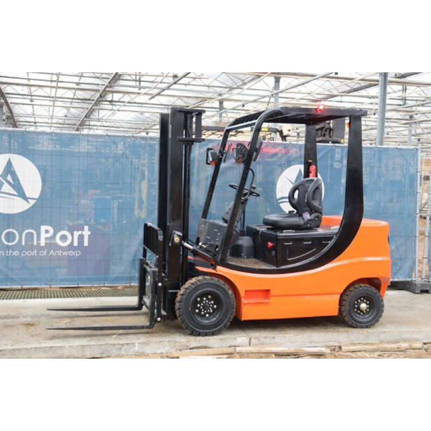 2025 نيتشيكي CPD-20-44904594