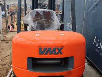 2025-vmax-cpcd35-1404385-44904941