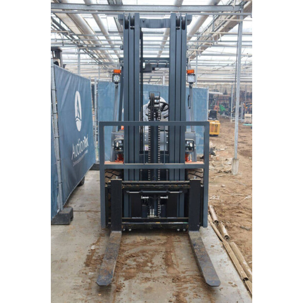 2025 VMAX CPCD35-44904943