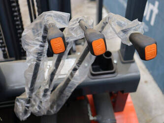 2025-vmax-cpcd35-1404385-44904965