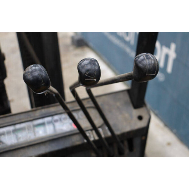 1991 يال GDP30TEE2030-44905002