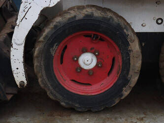 bobcat-543-1404388-44905065