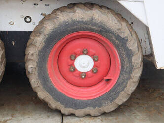 bobcat-543-1404388-44905066