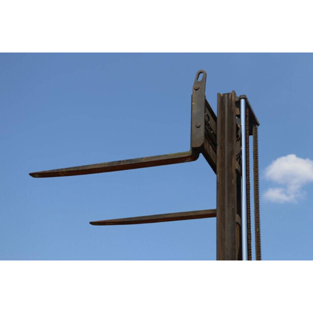 1998 HALLA HDF70-44905120