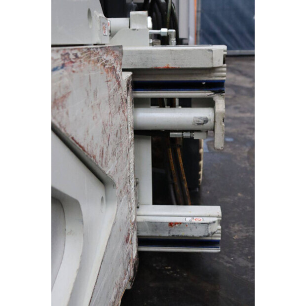 2020 Still RX60-25-44905190