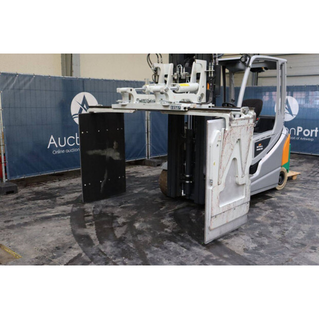 2020 Still RX60-25-44905223