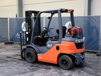 2024-toyota-02-8fgf20-44905273