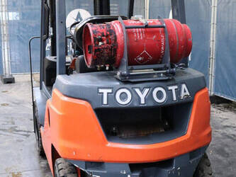 2024-toyota-02-8fgf20-44905285