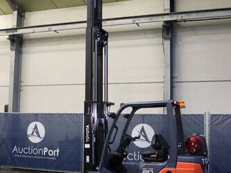 2024-toyota-02-8fgf20-44905305