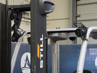 still-rx20-20-1404395-44905322