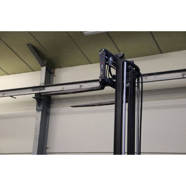 Still RX20-20-44905348