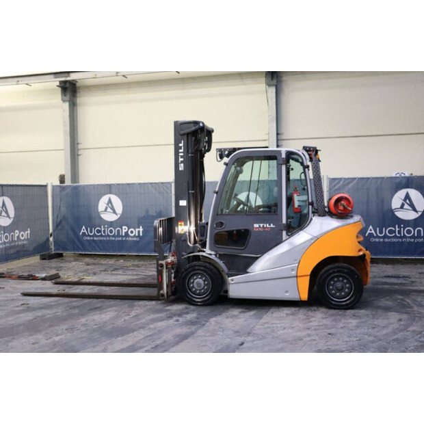 2019 Still RX70-40-44905351