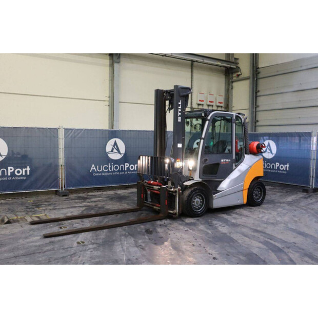 2019 Still RX70-40-44905357