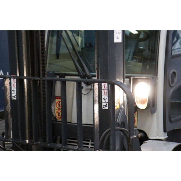 2019 Still RX70-40-44905361