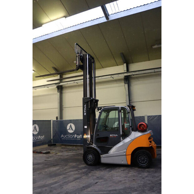 2019 Still RX70-40-44905391