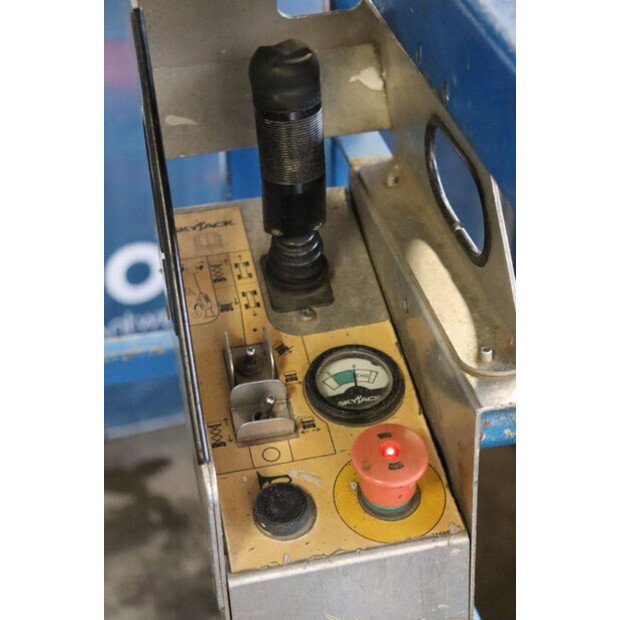 2015 SkyJack SJ3226-44905570