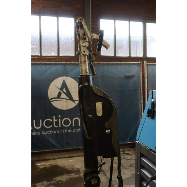 2013 Atlas-Copco XAS137-44905582