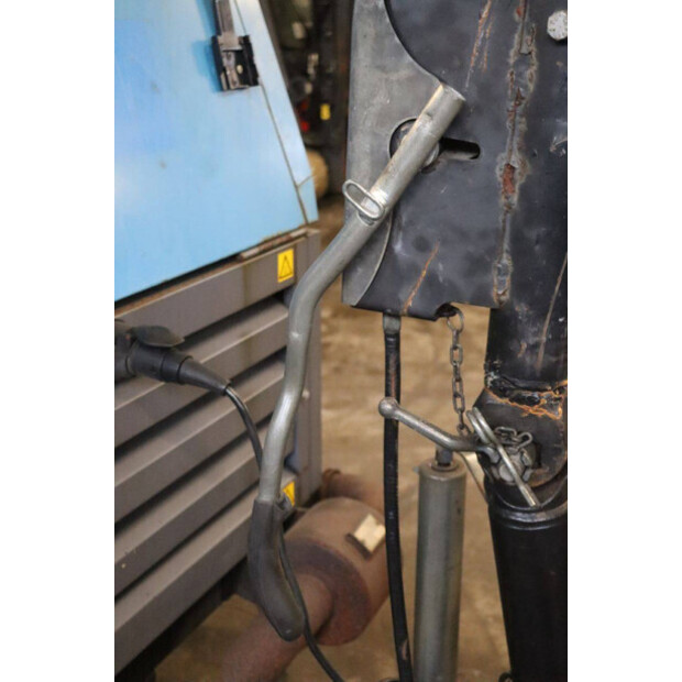 2013 Atlas-Copco XAS137-44905584