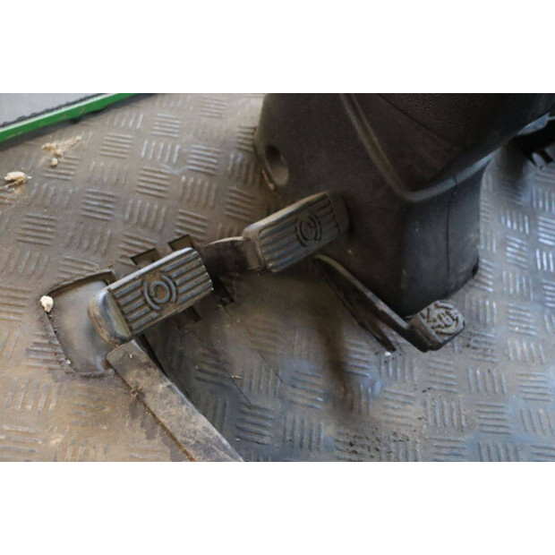 2011 JOHN DEERE DMB210294MD-44905710