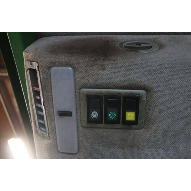 2011 JOHN DEERE DMB210294MD-44905716