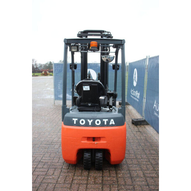 2010 تويوتا 8FBET16-44905880