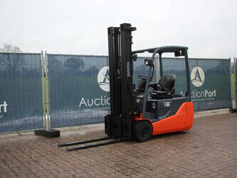 2010-toyota-8fbet16-1404413-44905884