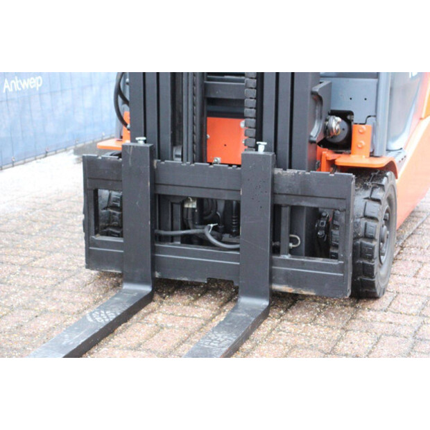 2010 تويوتا 8FBET16-44905886