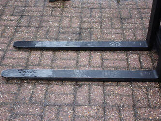 2010-toyota-8fbet16-1404413-44905887