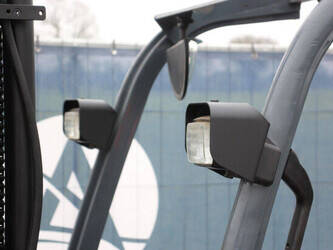 2010-toyota-8fbet16-1404413-44905888