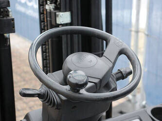 2010-toyota-8fbet16-1404413-44905898