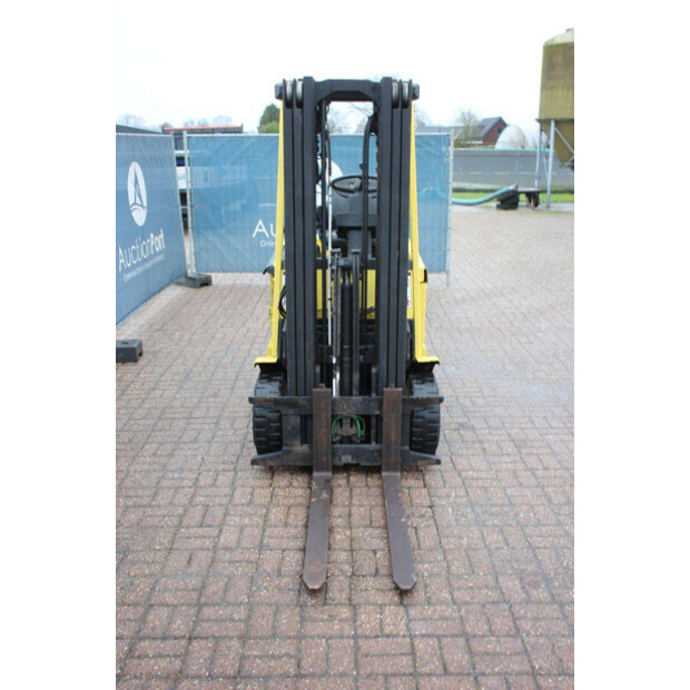 1999 هايستر E2.50XM-847-44905976